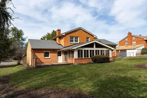 1217 Club Road Waynesboro VA 22980