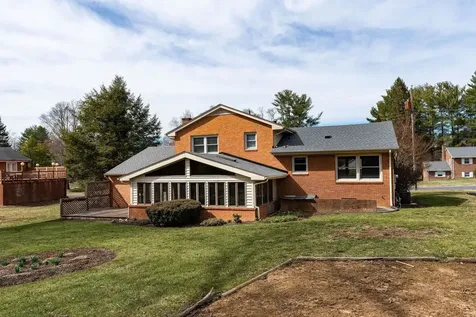1217 Club Road Waynesboro VA 22980