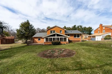 1217 Club Road Waynesboro VA 22980