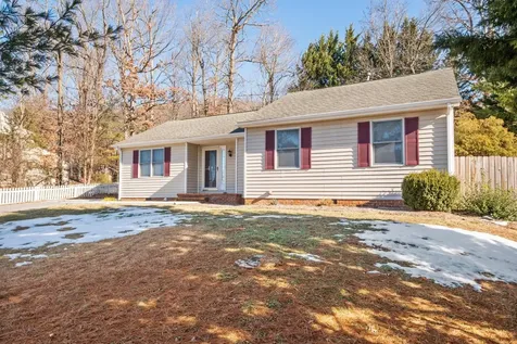 312 Round Hill Drive Stuarts Draft VA 24477