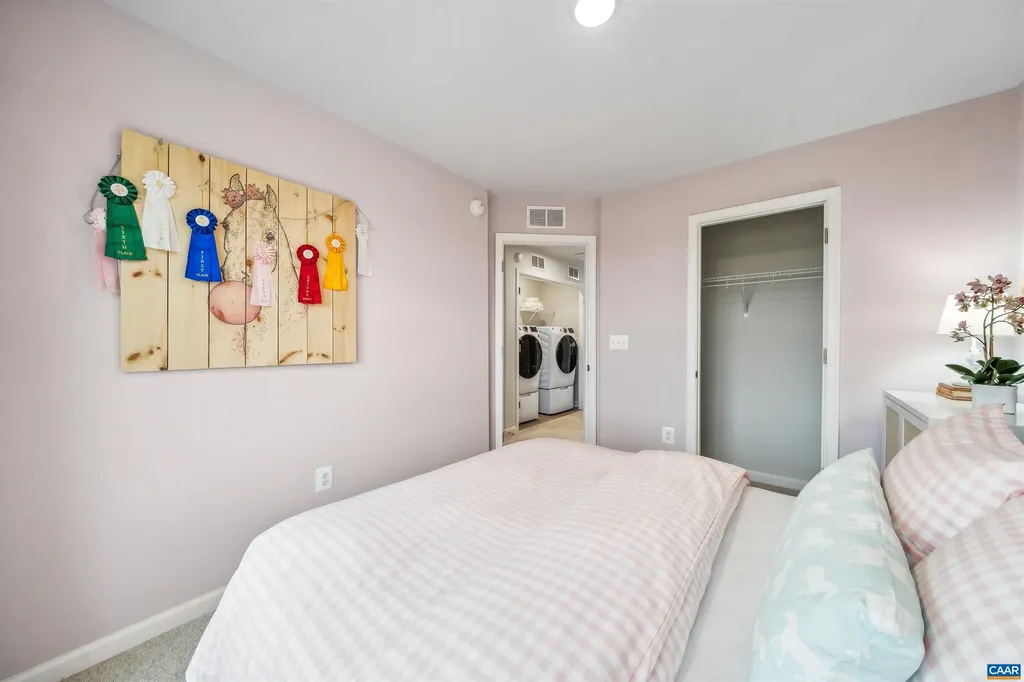 138 Horse Path Lane Charlottesville VA 22902