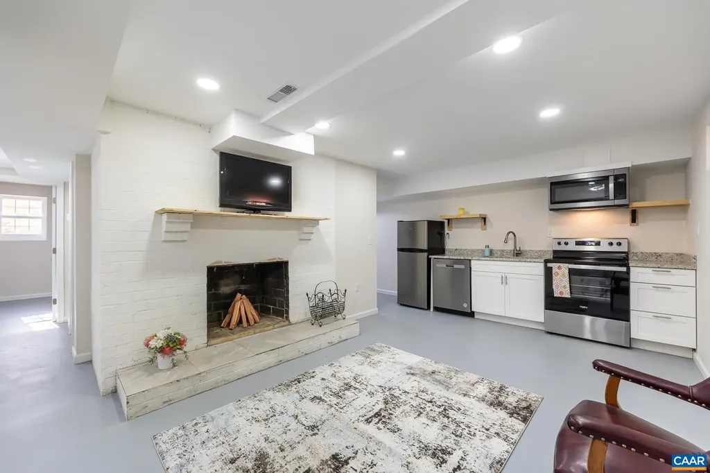 2395 Mountain Brook Drive Charlottesville VA 22902