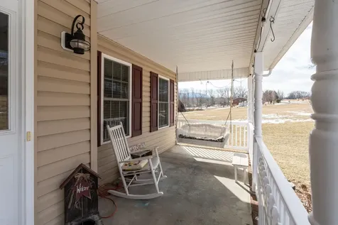 1016 Cold Springs Road Stuarts Draft VA 24477