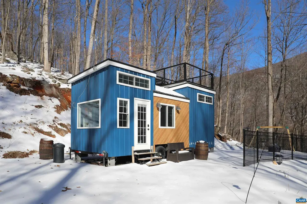 21 1 2 Old Stoney Creek Road Nellysford VA 22958