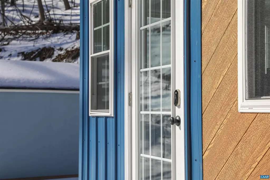 21 1 2 Old Stoney Creek Road Nellysford VA 22958