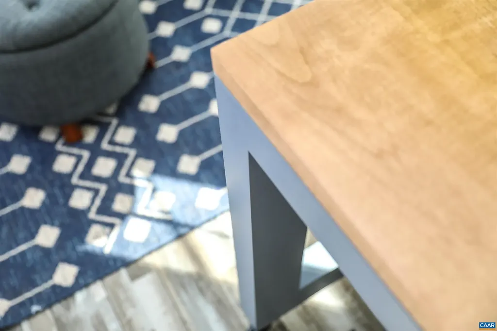 21 1 2 Old Stoney Creek Road Nellysford VA 22958