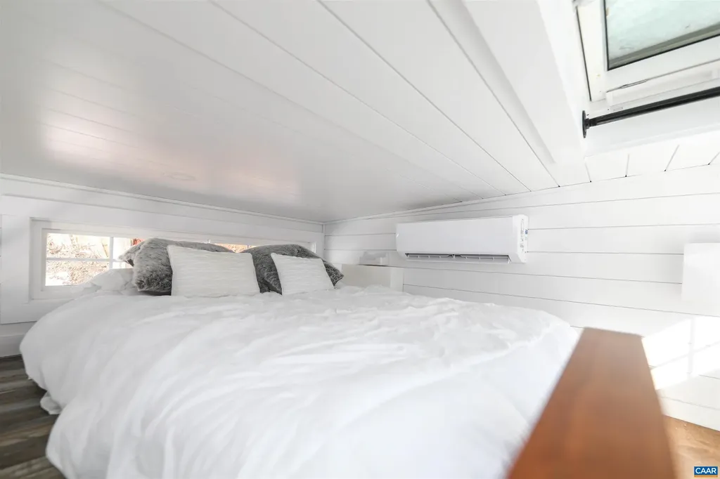 21 1 2 Old Stoney Creek Road Nellysford VA 22958