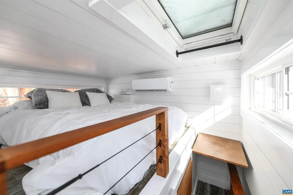 21 1 2 Old Stoney Creek Road Nellysford VA 22958