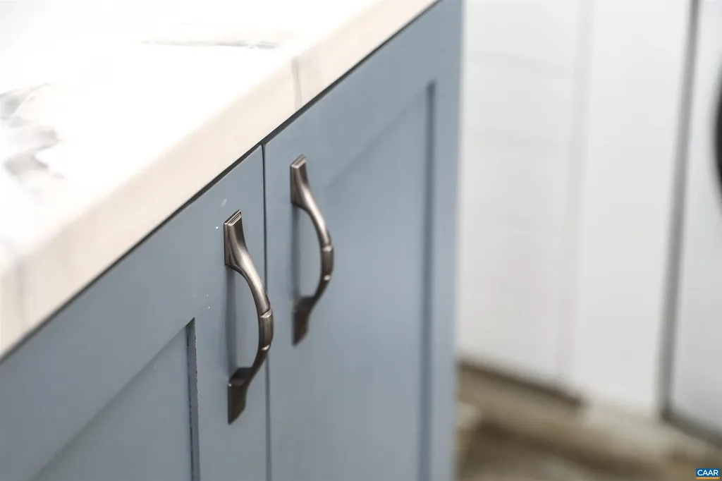 21 1 2 Old Stoney Creek Road Nellysford VA 22958