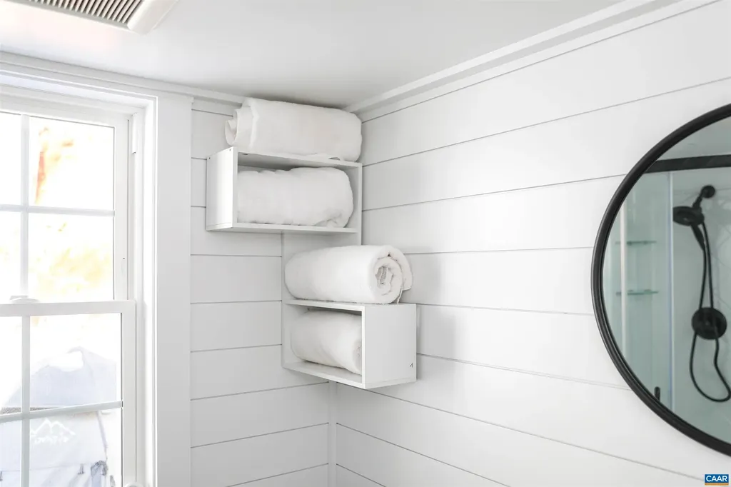 21 1 2 Old Stoney Creek Road Nellysford VA 22958