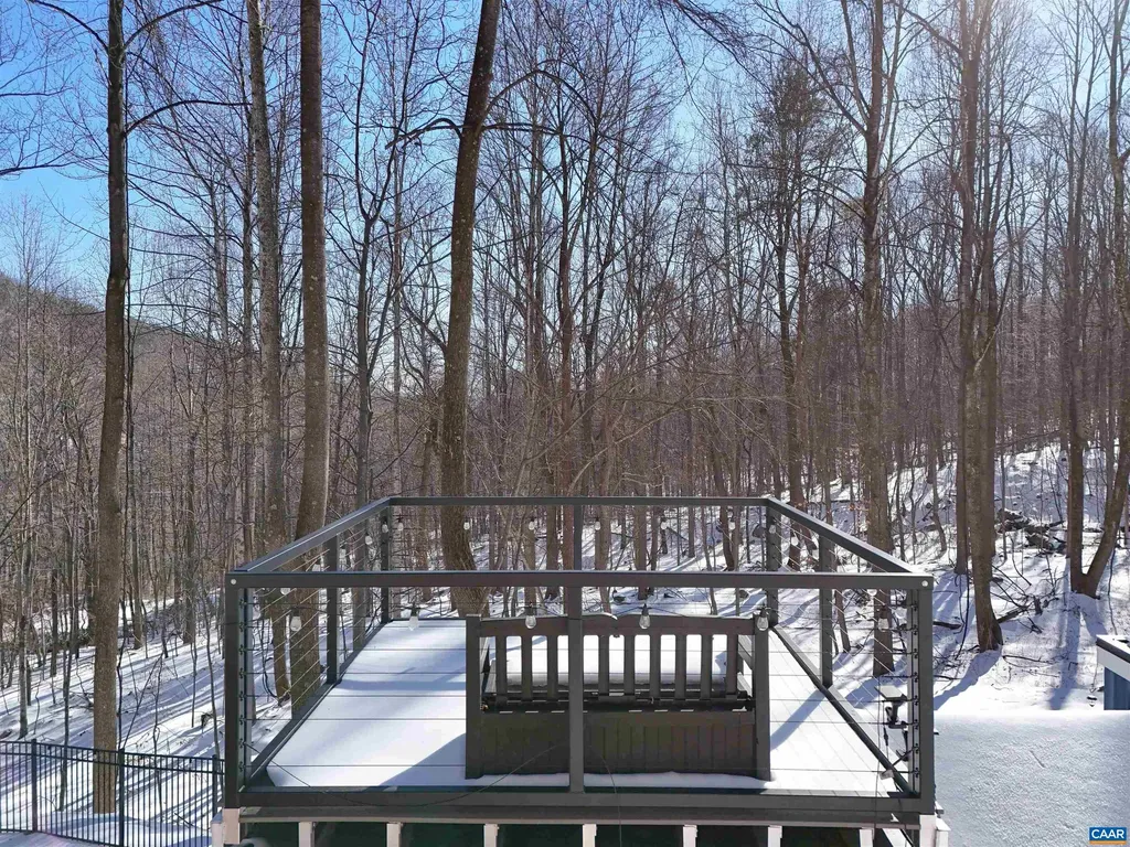 21 1 2 Old Stoney Creek Road Nellysford VA 22958