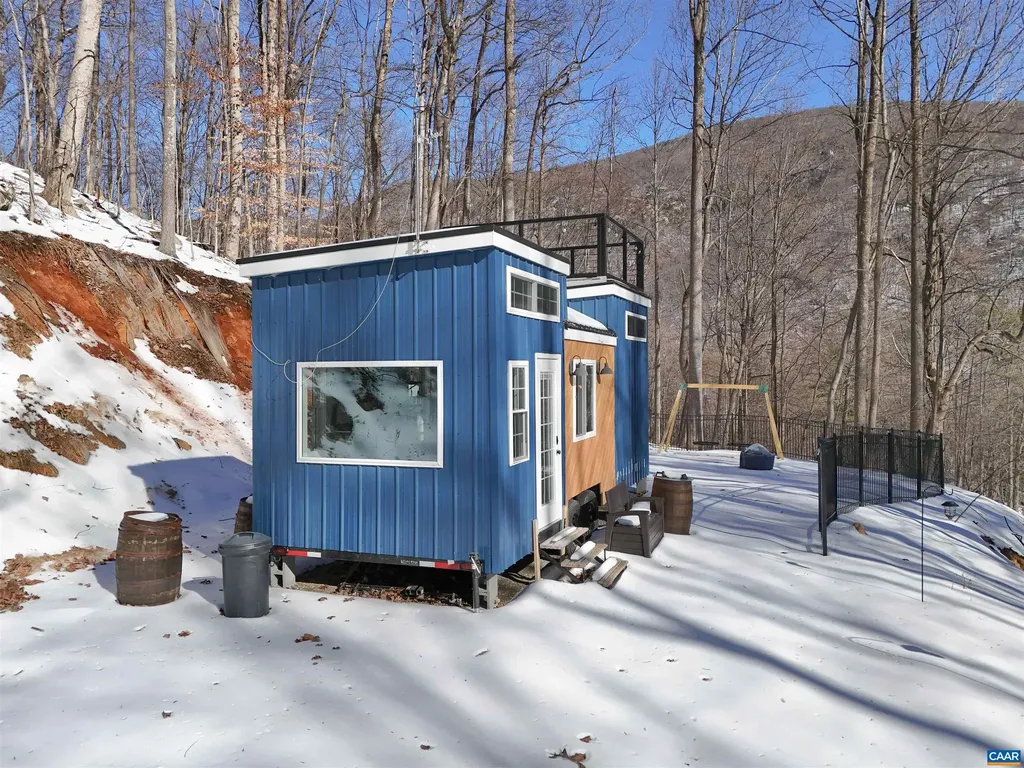 21 1 2 Old Stoney Creek Road Nellysford VA 22958