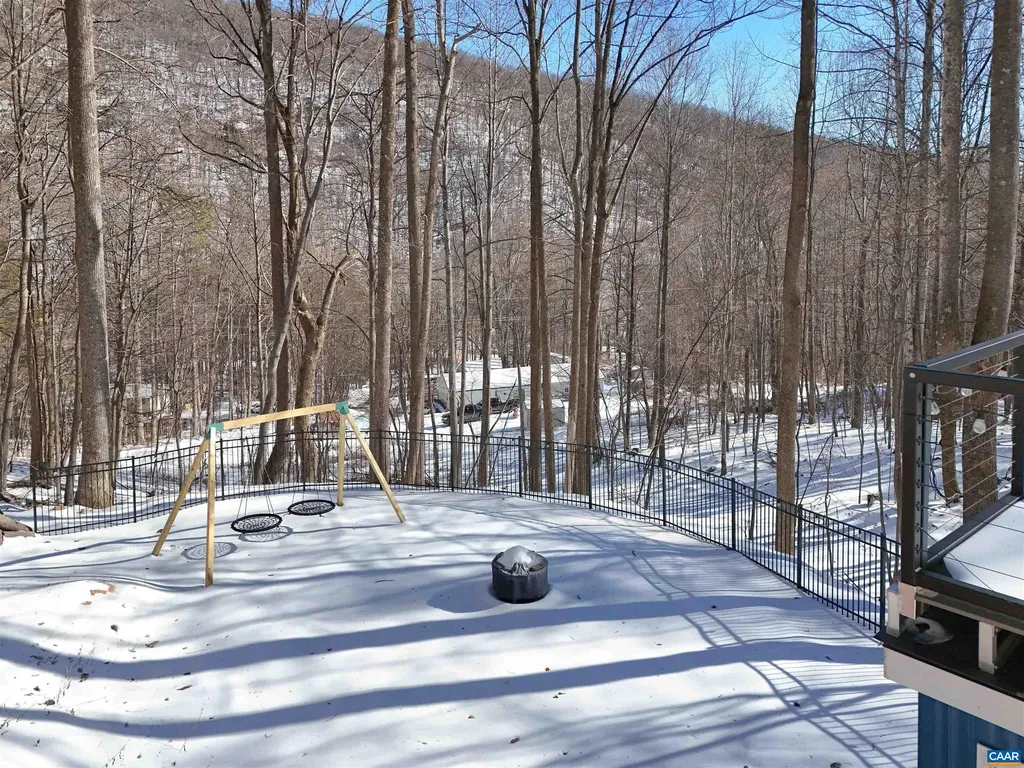 21 1 2 Old Stoney Creek Road Nellysford VA 22958