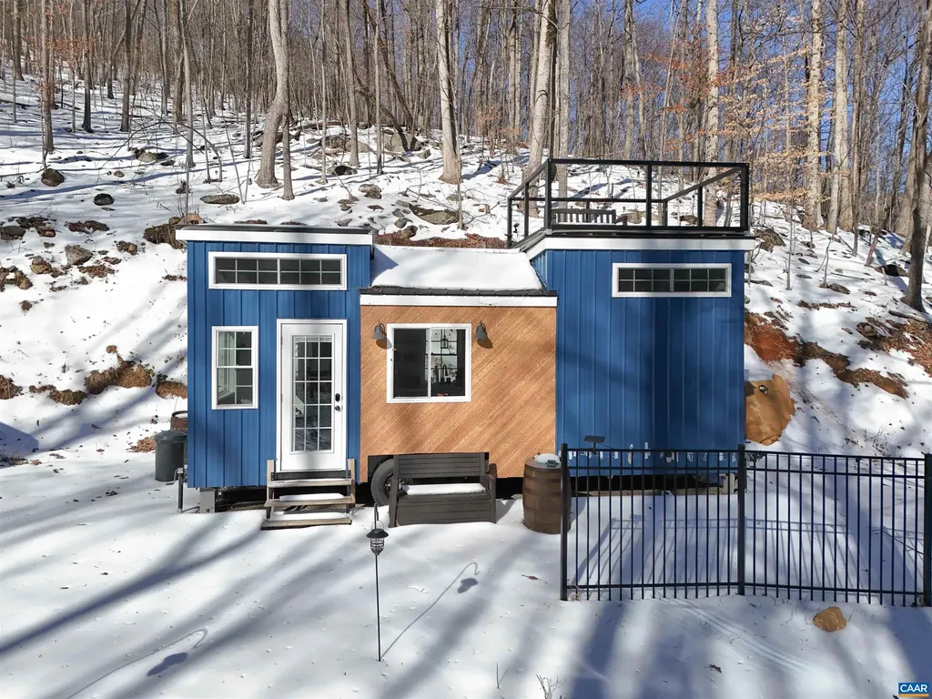 21 1 2 Old Stoney Creek Road Nellysford VA 22958