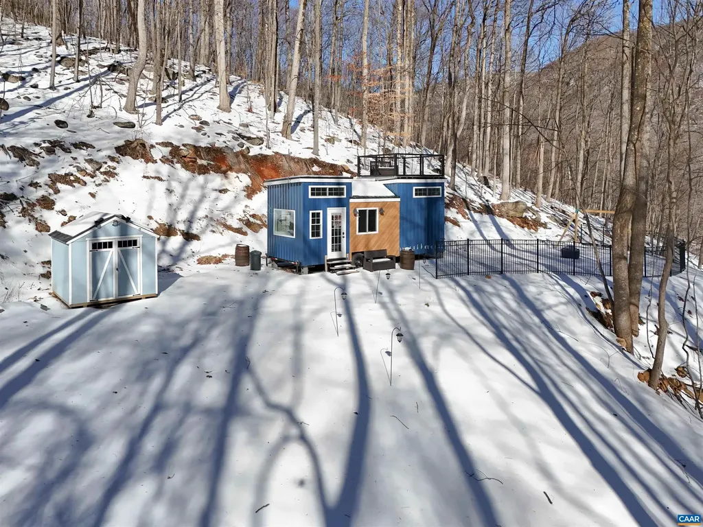 21 1 2 Old Stoney Creek Road Nellysford VA 22958