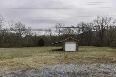 555 Arnolds Valley Road Natural Bridge Station VA 24579