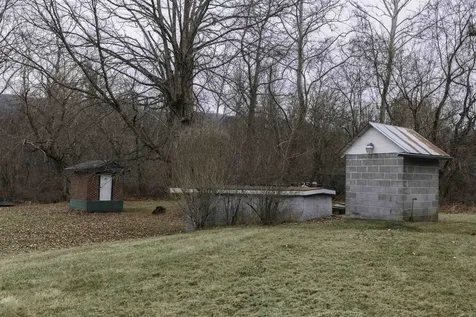 555 Arnolds Valley Road Natural Bridge Station VA 24579