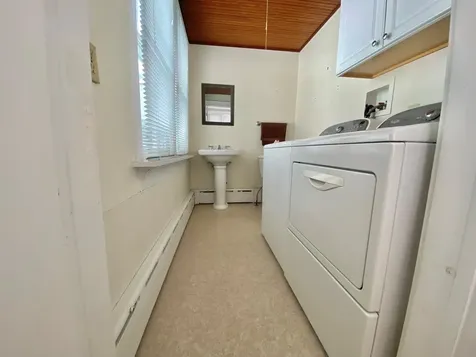 114 Broad Street Bridgewater VA 22812