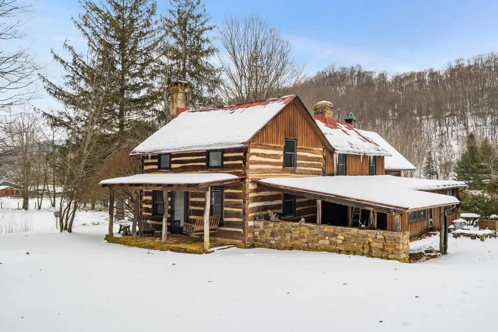 1287 Dry Branch Road Monterey VA 24465