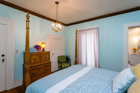 222 Main Street Dayton VA 22821