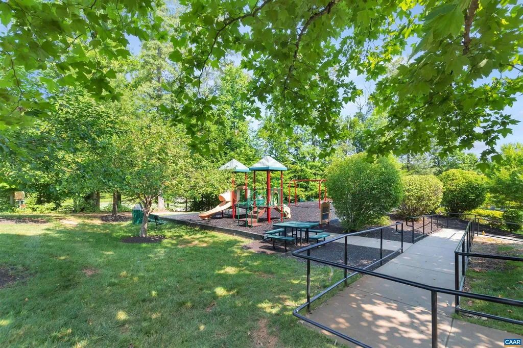 128 Bayberry Lane Zion Crossroads VA 22942