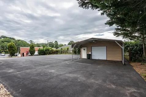 2408 Cedar Street Staunton VA 24401