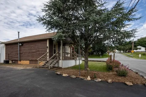 2408 Cedar Street Staunton VA 24401