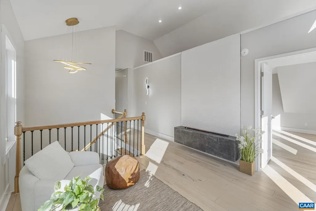 453 Rocky Hollow Road Charlottesville VA 22911