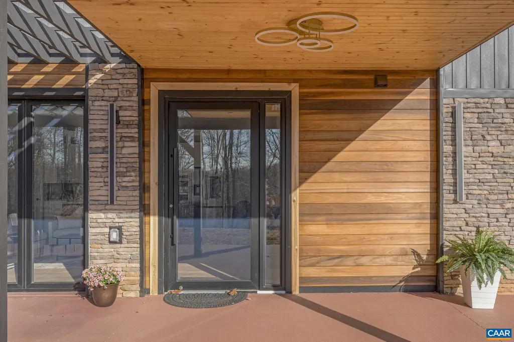 453 Rocky Hollow Road Charlottesville VA 22911