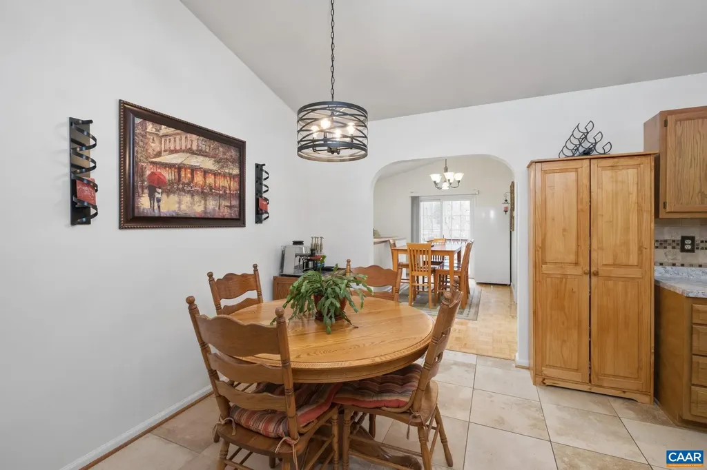 6 James River Road Palmyra VA 22963