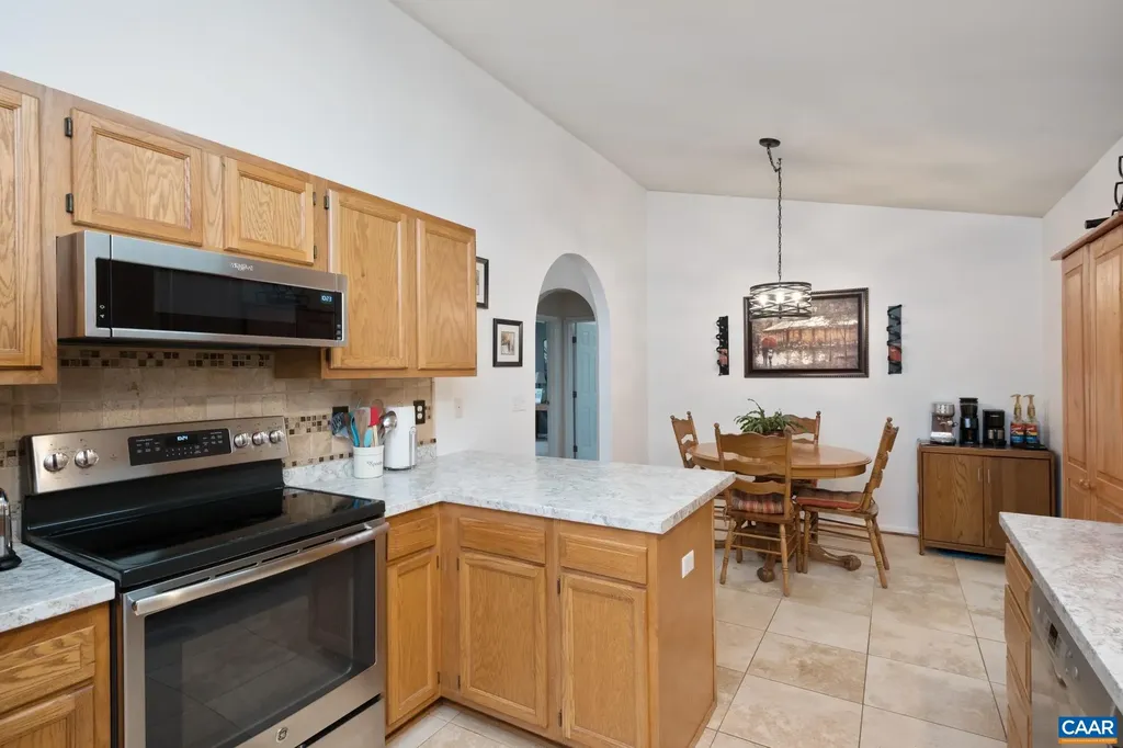 6 James River Road Palmyra VA 22963