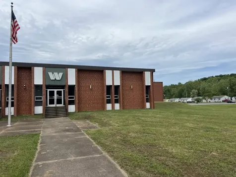 10 Wallace Avenue Luray VA 22835
