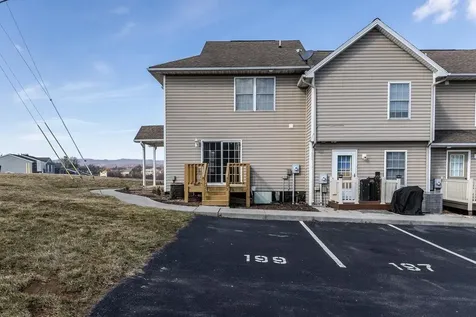 199 Alger Lane Broadway VA 22815