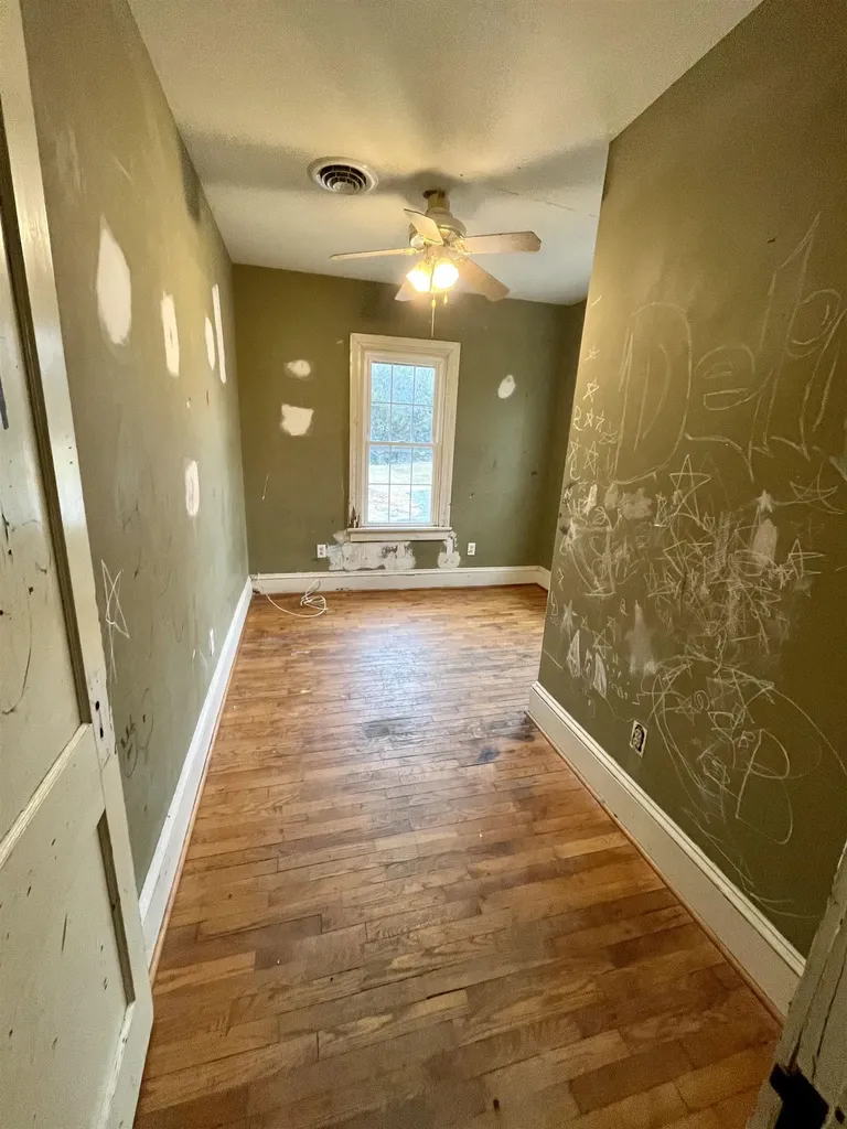 605 W Baker Street W Gordonsville VA 22942