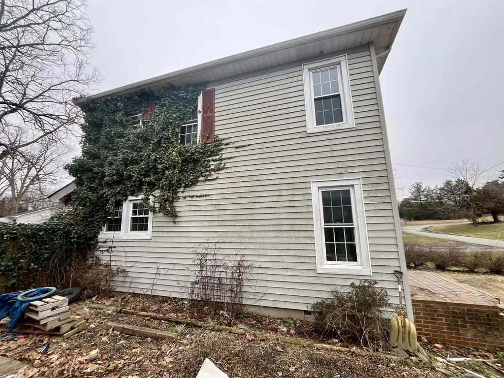 605 W Baker Street W Gordonsville VA 22942