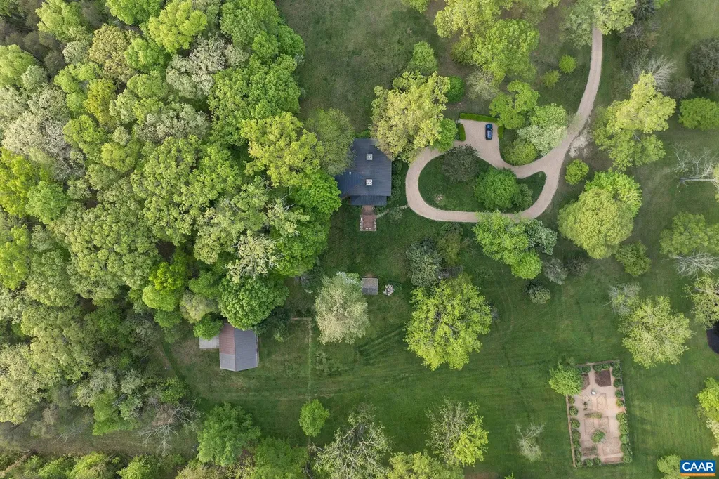 3535 Jack Jouett Road E Louisa VA 23093