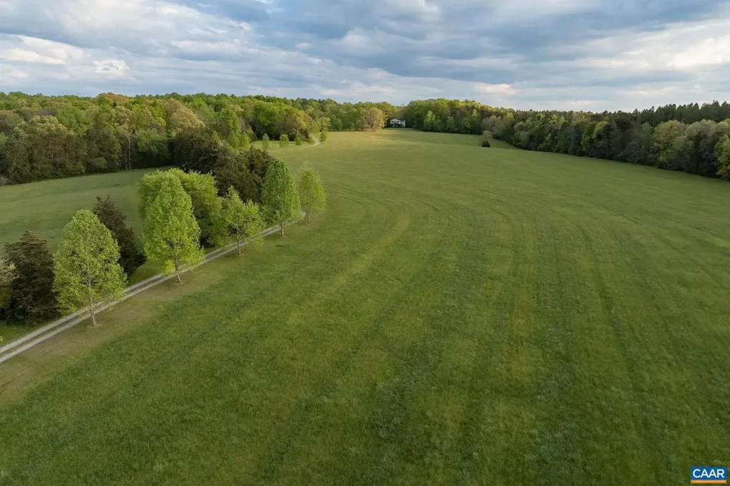 3535 Jack Jouett Road E Louisa VA 23093