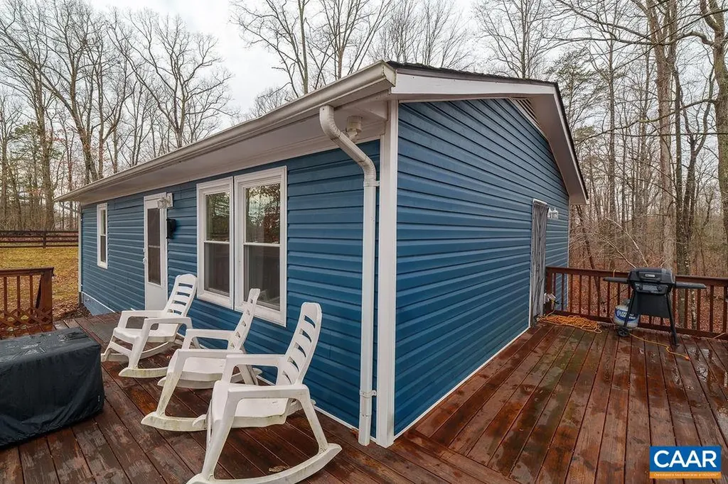 6920 Albevanna Spring Road Scottsville VA 24590