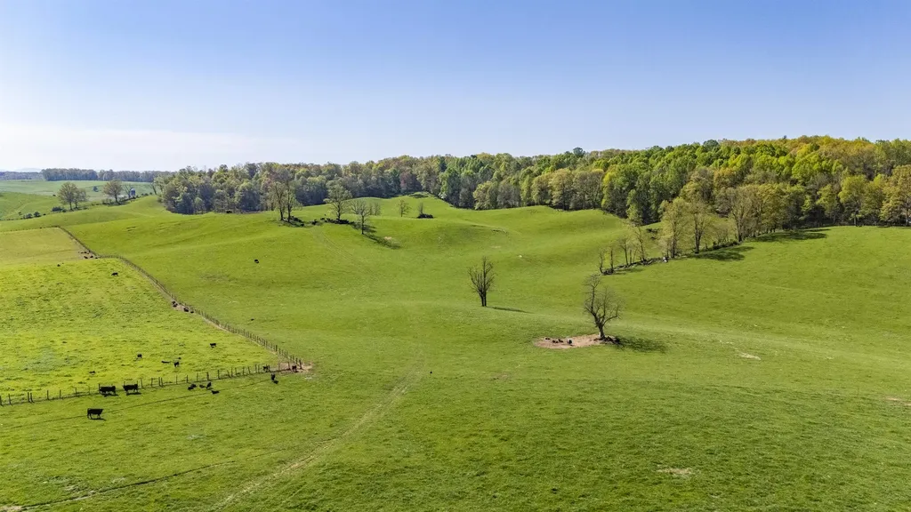 612 Dryden Road Churchville VA 24421