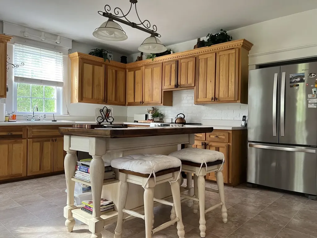 612 Dryden Road Churchville VA 24421