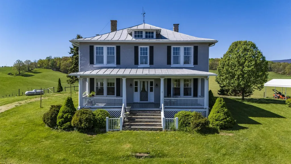 612 Dryden Road Churchville VA 24421