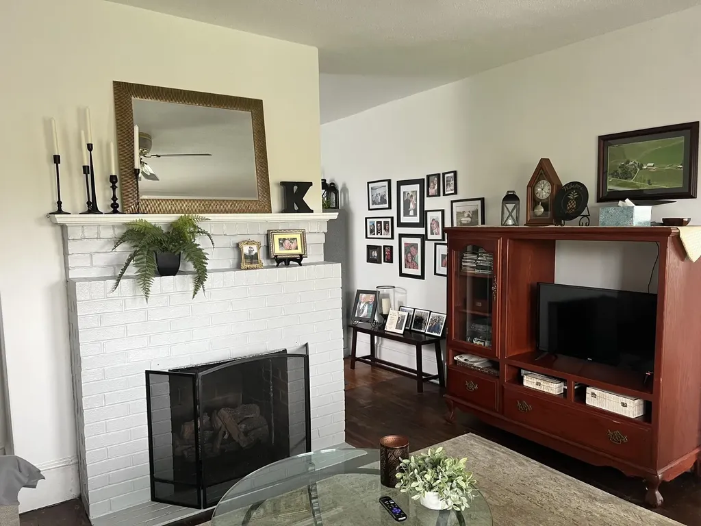 612 Dryden Road Churchville VA 24421