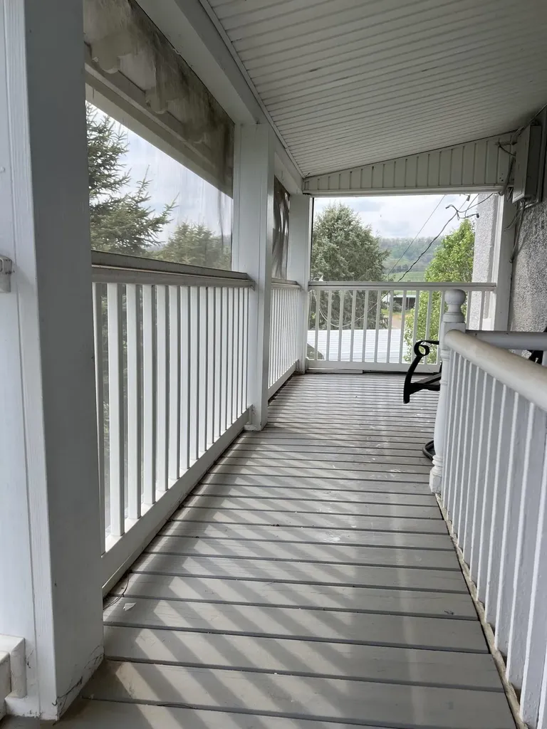 612 Dryden Road Churchville VA 24421