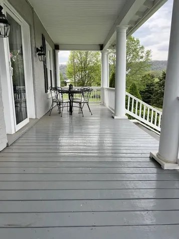 612 Dryden Road Churchville VA 24421