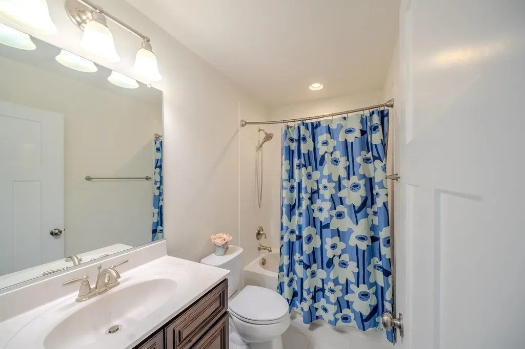 3263 Charleston Boulevard Rockingham VA 22801