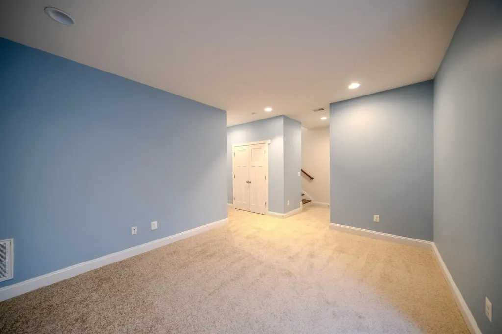 3263 Charleston Boulevard Rockingham VA 22801