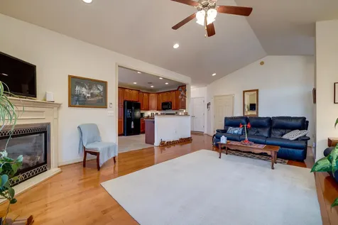 231 Freemont Circle Broadway VA 22815