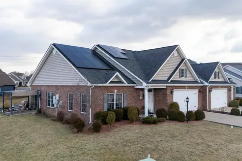 231 Freemont Circle Broadway VA 22815