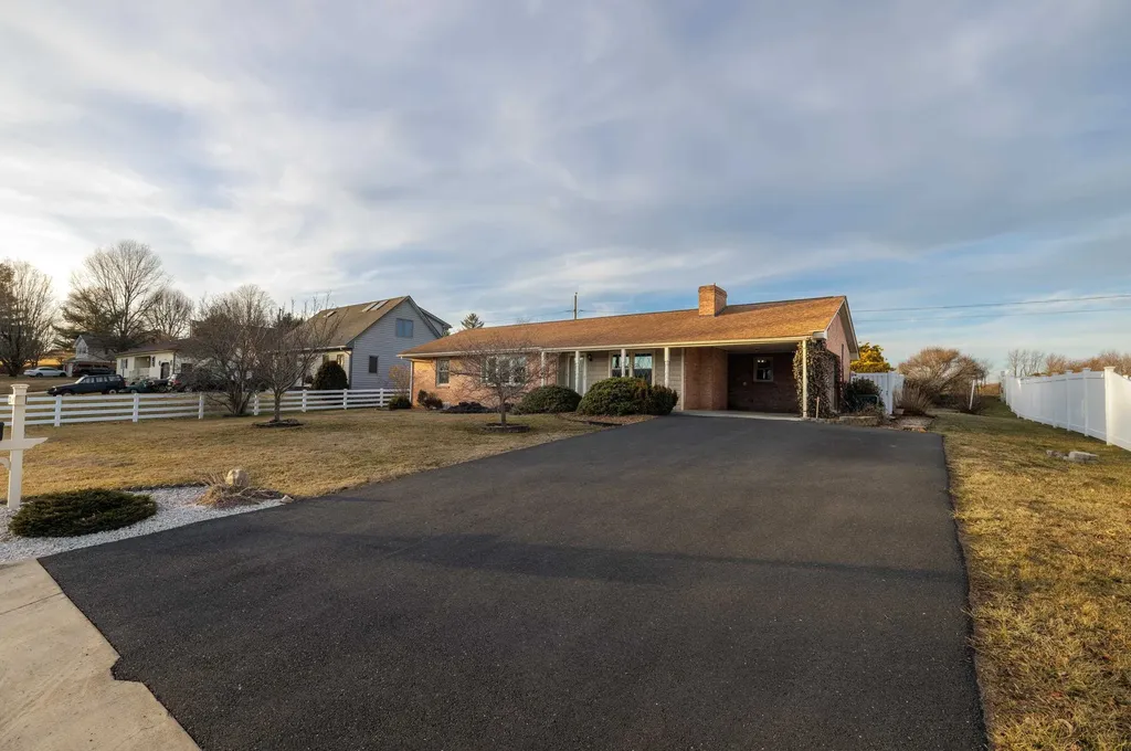 52 Skyline Avenue Stuarts Draft VA 24477