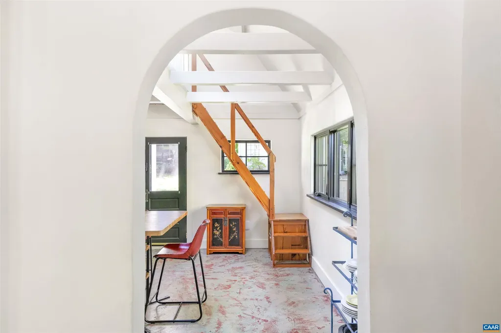 1535 Dairy Road Charlottesville VA 22903